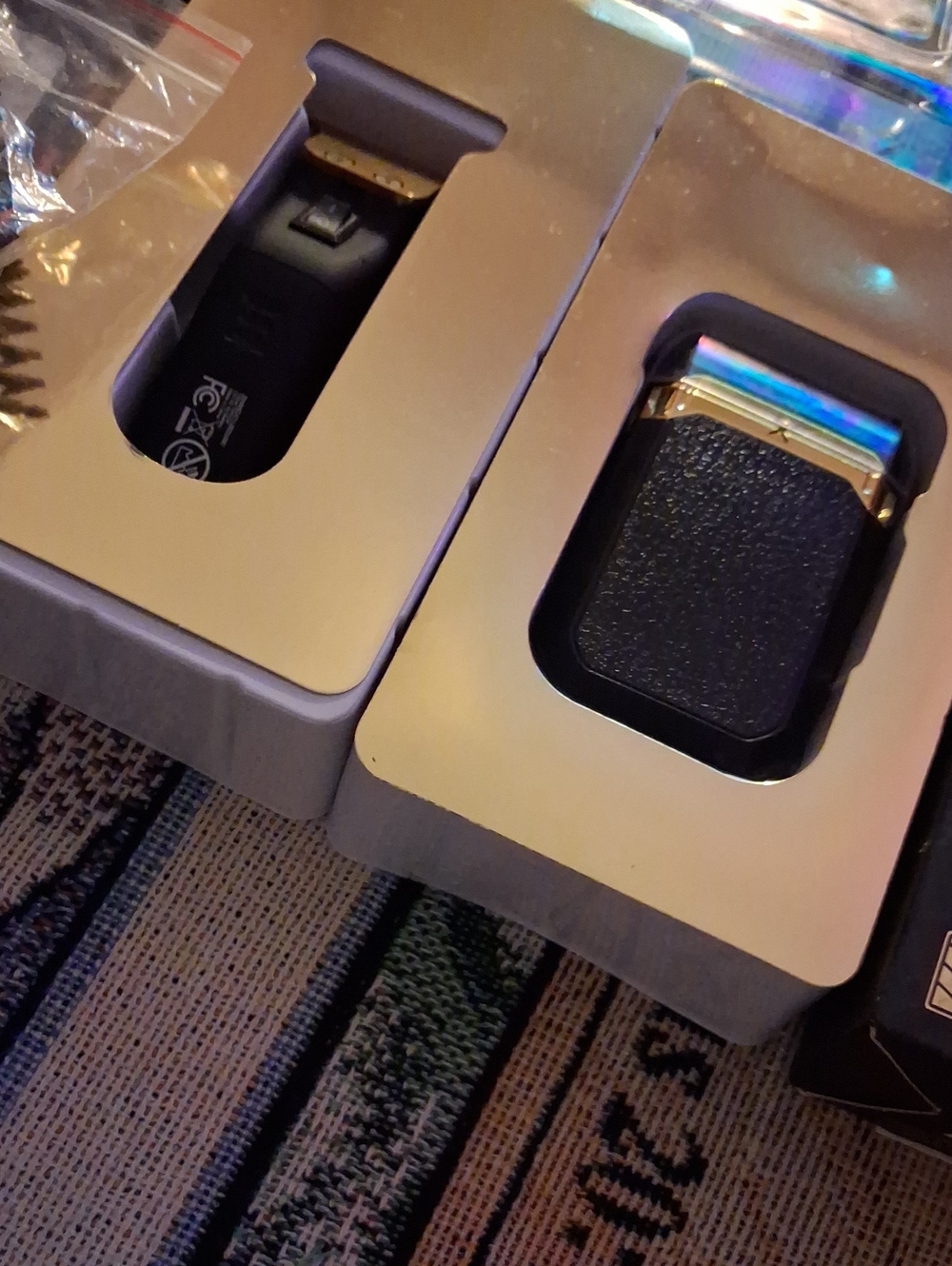 Cordless Hair Trimmer with Gold Accents Cutting Edge Travel Trimmer&Shaver